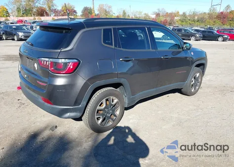 2018 Jeep Compass Trailhawk 4X4 из США, поврежденный, VIN 3C4NJDDB4JT169724